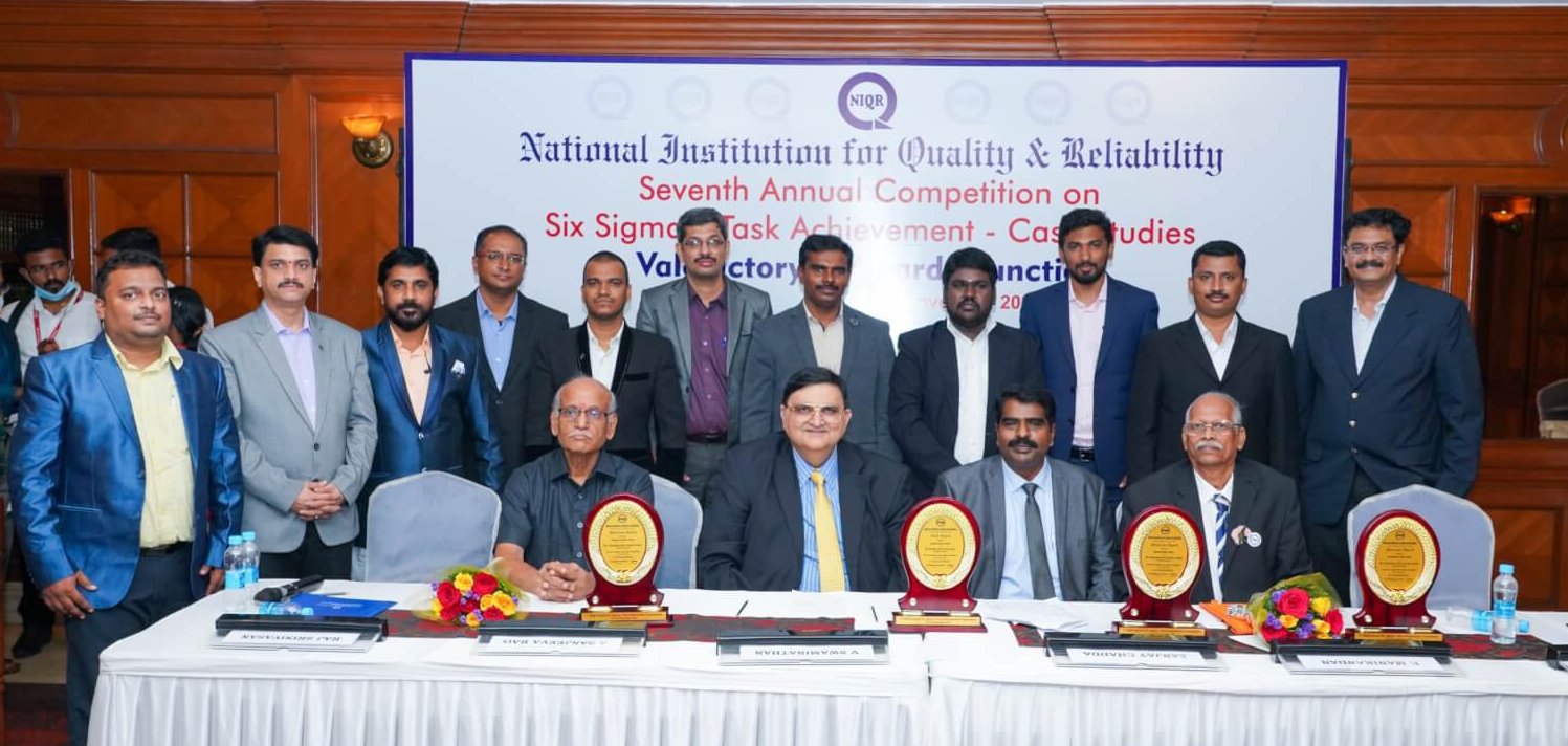 Stanadyne teams receiving awards